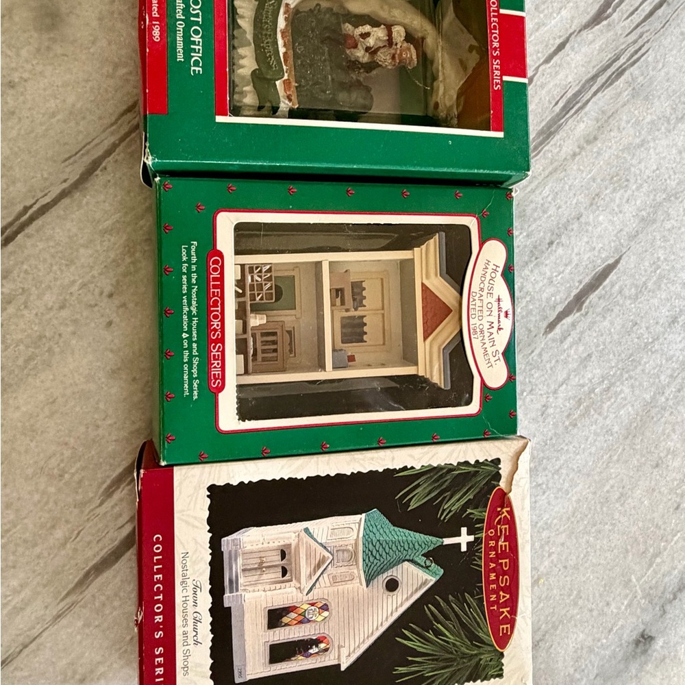 KEEPSAKE the Label Holiday Ornament Set - Festive Green and Red